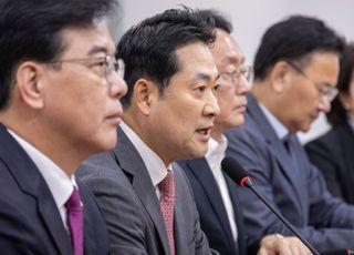 정청래, '조희대 때리기' 계속…"헌법·양심 따라 판결? 국민 인식은 '아니올시다'"