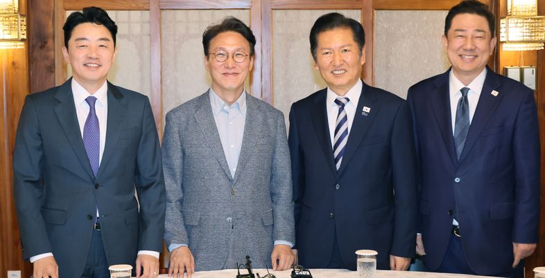 당정대, 서울·경기 주택시장 동향 논의…"금주 대책 발표, 종합 대책 필요"