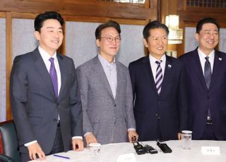 '정청래 자기정치' '당정갈등설'에…민주당 "사실 아냐" 진화에 진땀 등 [10/13(월) 데일리안 출근길 뉴스]