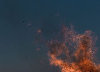 [속보] 대림1동 주변 건물 화재로 다량 연기 발생…"진화로 혼잡, 우회하길"