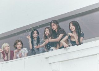 ‘육각형 걸그룹’ 엔믹스, 13일 첫 정규 ‘블루 밸런타인’ 발매