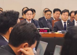 체코원전 합의 놓고 여야 막말·고성…산업부 “정상 계약” [2025 국정감사]