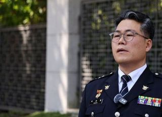 백해룡 '세관 마약' 수사팀 파견?…법조계 "합류 않는 게 바람직" vs "문제없어"