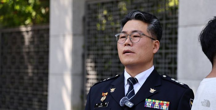 백해룡 '세관 마약' 수사팀 파견?…법조계 "합류 않는 게 바람직" vs "문제없어"