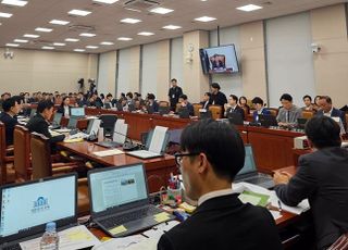 李정부 첫 산자위 국감…‘원전·대왕고래·RE100’ 현안 쏟아져 [2025 국감]