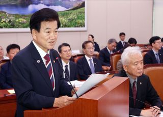 정동영 "남북대화교류 복원, 마무리 단계…대북정책서 평화 원칙 확고히 실천" [2025 국감]