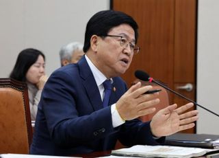 최교진 교육장관, 캄보디아 韓대학생 사망 사건 "전수조사 하겠다" [2025 국감]