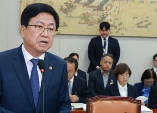 최교진 장관·차정인 국교위원장 "영유아 선행 사교육 정부 차원서 규제 논의" [2025 국감]