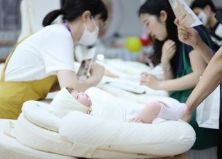 “저출산에도 역성장 없다”…영유아 이유식 시장, 10년 새 5배 성장