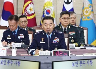 합참의장 "北 ICBM '화성-20형' 러 기술 지원 가능성…UFS 韓美훈련 연말까지 실시" [2025 국감]