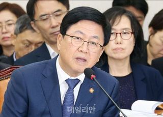 최교진 교육장관 "고교학점제 중단 없어…학생들 선택권 다양하게 보장" [2025 국감]