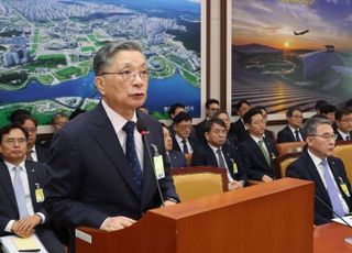 “9·7 대책 차질없이 수행” 강조했지만…LH 역량·재정 한계 ‘시험대’ (종합) [2025 국감]