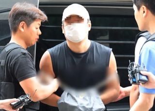 檢, 부모·형 살해한 30대 사형 구형…"사회적으로 영구 격리 필요"