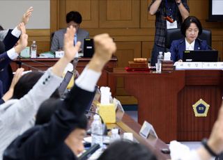 추미애 법사위, 대법원 현장검증 강행 후 野 없이 국감 계속 [2025 국감]
