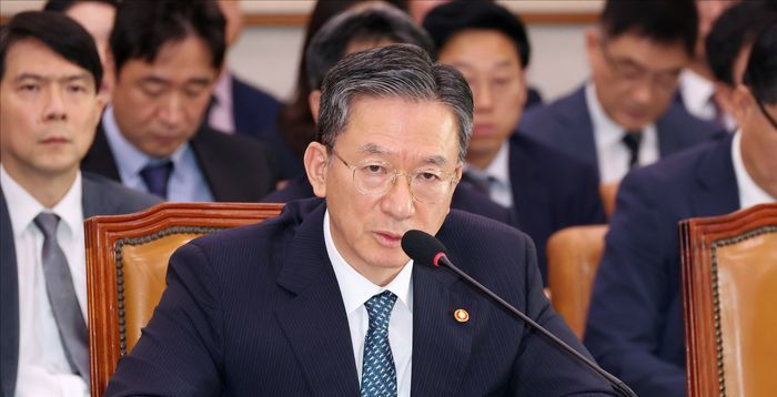 수면 위 재부상한 '정당해산'…국민의힘, 대응 전략은