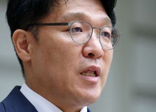 '김건희에 총선 공천 청탁 의혹' 김상민 전 검사 23일 첫 재판