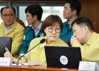 野 "김현지 여사님 제발 좀 나와" "실세 중 실세"…국감 최대 '관전 포인트' 등 [10/17(금) 데일리안 출근길 뉴스]