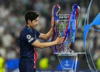 이강인, 구보 제치고 AFC 올해의 국제선수상 수상…한국인으로 3번째