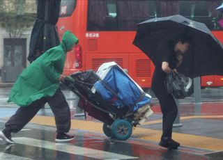 [내일날씨] ‘주말 나들이 우산 챙기세요’ 오전까지 전국 비