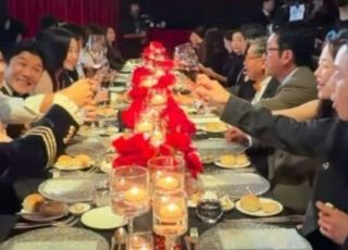 W코리아, 긴 침묵 후 ‘유방암 캠페인 빙자 술파티’ 결국 사과…기부액 논란은 여전 [D:이슈]