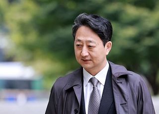 '계엄 전 국무회의 불참' 안덕근 전 장관, 한덕수 재판서 "택시 안에서 尹 계엄 선포 알게 돼"