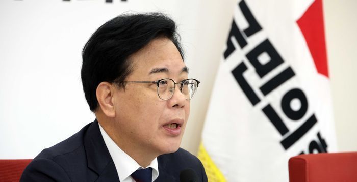 송언석 "李대통령, 레임덕 아닌 '취임덕'…무책임 리더십"