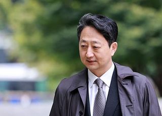 '계엄 전 국무회의 불참' 안덕근 전 장관, 한덕수 재판서 "택시 안에서 尹 계엄 선포 알게 돼"