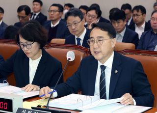 산림청장 인사 두고 여야 충돌…“김현지 증인 부르자” vs “정쟁 자제해야” [2025 국감]