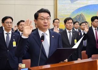 ‘내 집 마련 막았다’… 10·15 대출규제 정조준한 정무위 [2025국감]