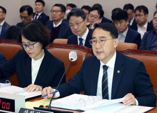 산림청장 인사 두고 여야 충돌…“김현지 증인 부르자” vs “정쟁 자제해야” [2025 국감]
