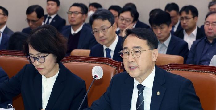 산림청장 인사 두고 여야 충돌…“김현지 증인 부르자” vs “정쟁 자제해야” [2025 국감]