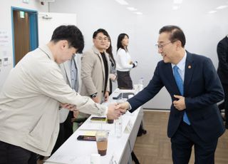 전세사기 피해자 만난 김윤덕 국토부 장관 “피해지원 의지 확고”