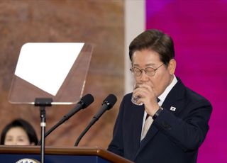 [단독] '배소현 9번·정진상 7번'…李대통령 성남라인, 세금 1100만원으로 업무폰 빈번히 교체