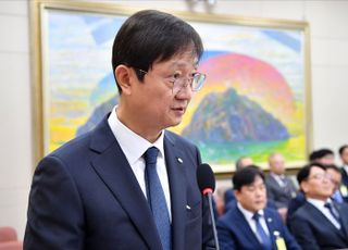 이찬진 "사모펀드 감독체계 대폭 강화" [2025 국감]