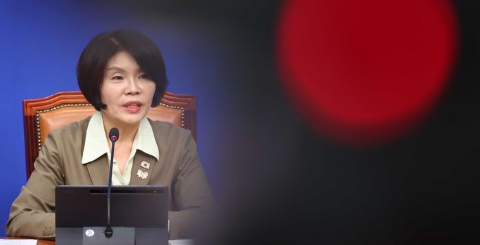 與, '부동산 논란'에 "공급대책" 뒷수습…지방선거 불안감 표출?