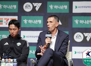 전북 조기 우승 이끈 포옛 “시즌 초 목표 아니었다, 원하는 경기력 아냐”