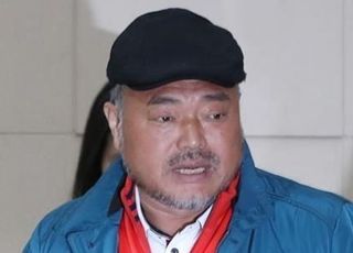 정치권 떠난 김흥국 "개만도 못해, 필요할 때만 연락"
