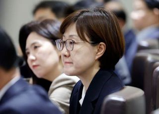 李대통령에 '김현지' 족쇄 채운 민주당은 자성해야 [기자수첩-정치]