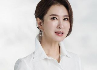 이일화, 김동욱·강소라 소속사 ‘스튜디오 유후’와 전속계약 체결