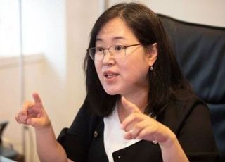 '학폭 피해자 재판 노쇼' 권경애 변호사, 2심도 패소…1심보다 배상액 늘어