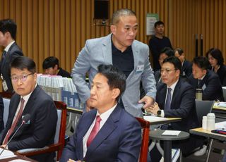 특검팀, 내달 8일 오세훈-명태균 대질 신문…'여론조사 대납의혹' 진위 파악