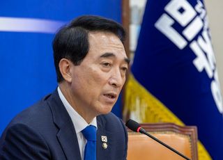 與박수현 "이상경 '부동산 발언', 정치공세에 과도한 설명으로 방어하려다 생긴 일"