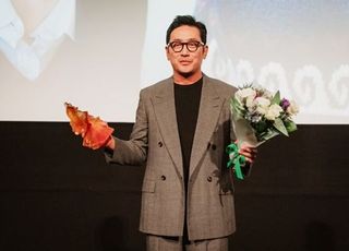 하정우, 제10회 런던아시아영화제 '공로상'...'윗집 사람들' 개봉 전 경사