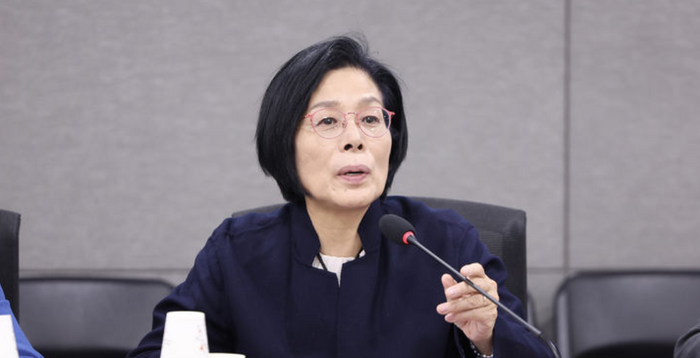 최민희 "성찰하겠다" 한마디 끝?…與, 'MBC 퇴장' 논란에 조용