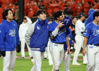 ‘투혼에 박수를’ 내일이 더 기대되는 삼성 라이온즈