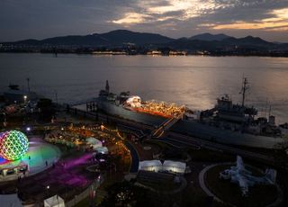 김포시, 특별한 축제 도시로 ‘우뚝’…국내 최초 군함 선상 다이닝 선보여
