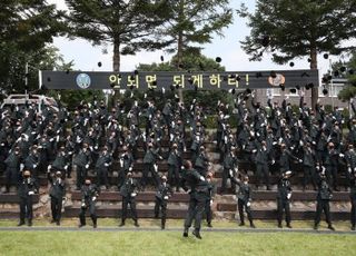 육군, 상징 베레모 역사 속으로…“전투모 기본 군모로 전환”