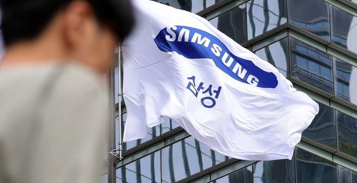 [속보] 삼성전자, 프리마켓서 10만원 돌파…역대 최고가
