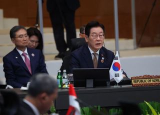 [속보] 李대통령 "초국가 범죄, 더 이상 발붙일 곳 없도록 아세안과 공조"