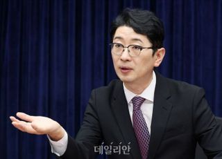 주진우 "李대통령, '아들 삼청각 결혼식' 축의금 총액·명단 밝혀야"